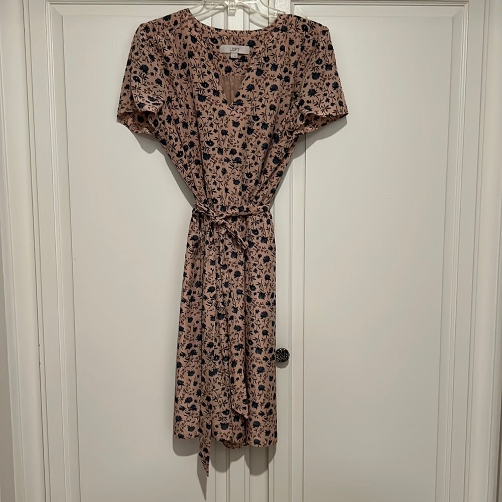 Anne Taylor Loft belt dress